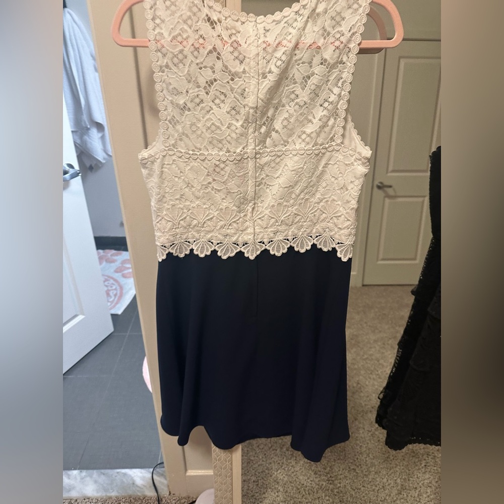 1xwearLilly Pulitzer Carolyn Dress True Navy (worn once) - Picture 3 of 6